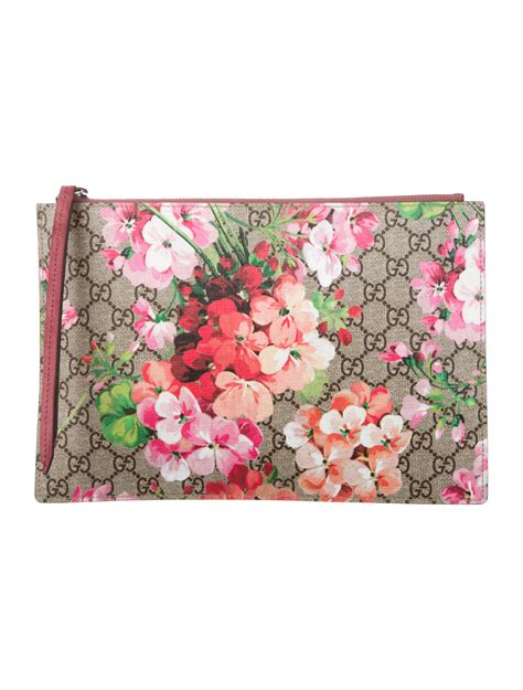 gucci bloom bags|Gucci Bloom clutch bag.